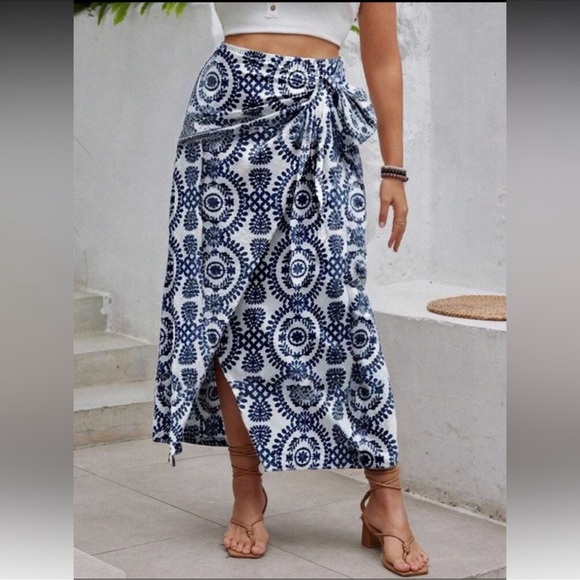 SHEIN Maxi Skirt Bundle 3X – Boho & Mediterranean Prints (Set of 3) - Picture 4 of 6